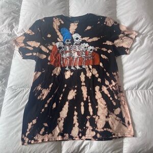 Simpsons Bleach-Dye 

Skeleton Graphic Tie-Dye T-Shirt